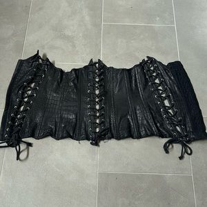 Blackheart size large black faux crocodile pattern criss-cross tie corset